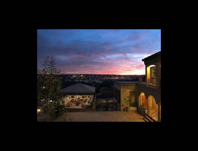 1,101M² HOTEL FOR SALE IN ERASMUSKLOOF